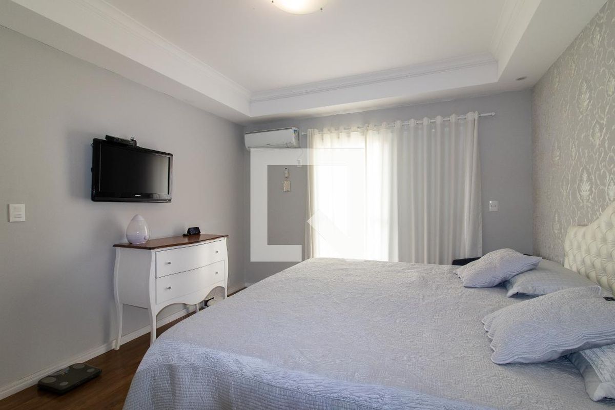 Casa à Venda - Lot. Alphaville Campinas, 4 Quartos,  380 m2 em , Campinas - sp | SoloBR
