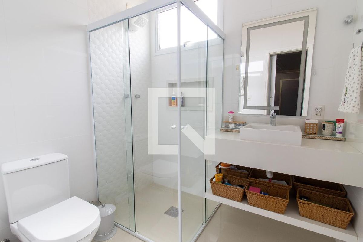 Casa à Venda - Lot. Alphaville Campinas, 4 Quartos,  380 m2 em , Campinas - sp | SoloBR