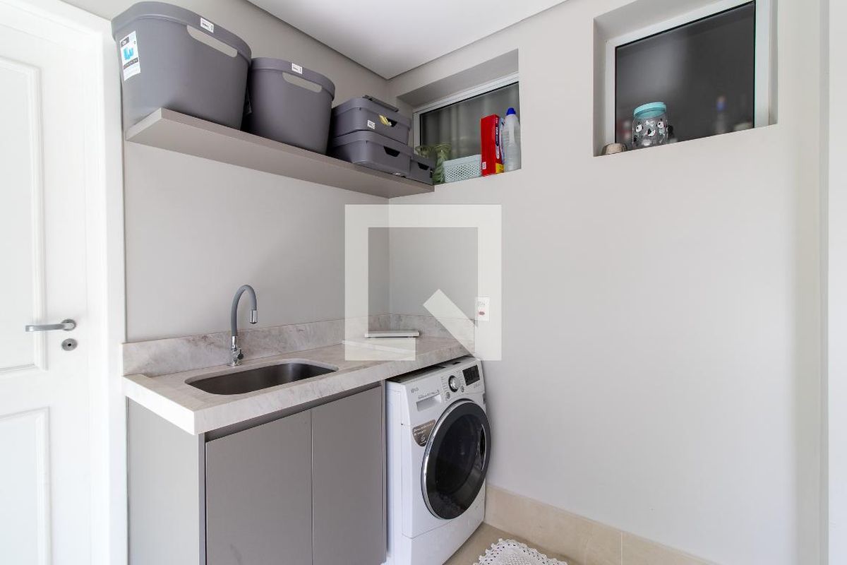 Casa à Venda - Lot. Alphaville Campinas, 4 Quartos,  380 m2 em , Campinas - sp | SoloBR