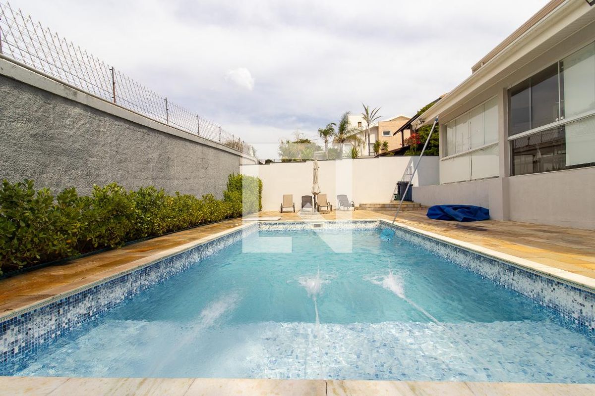 Casa à Venda - Lot. Alphaville Campinas, 4 Quartos,  380 m2 em , Campinas - sp | SoloBR