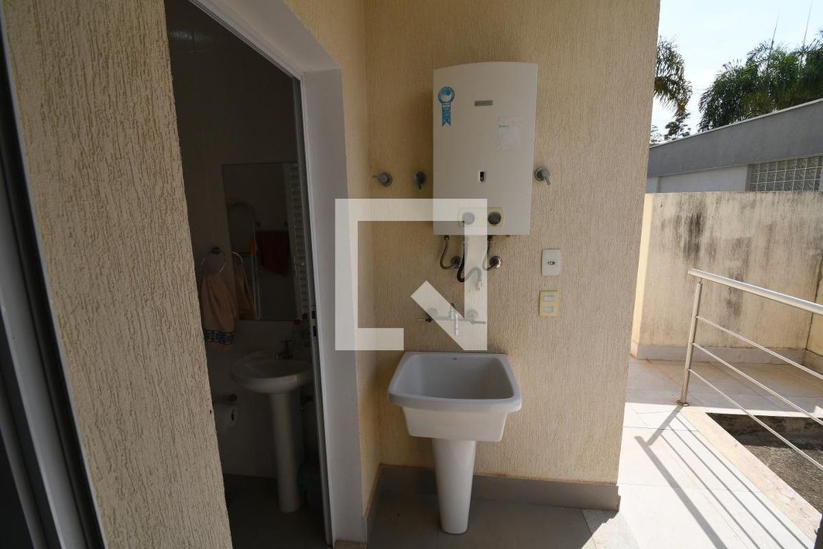 Casa à Venda - Lot. Alphaville Campinas, 5 Quartos,  620 m2 em , Campinas - sp | SoloBR