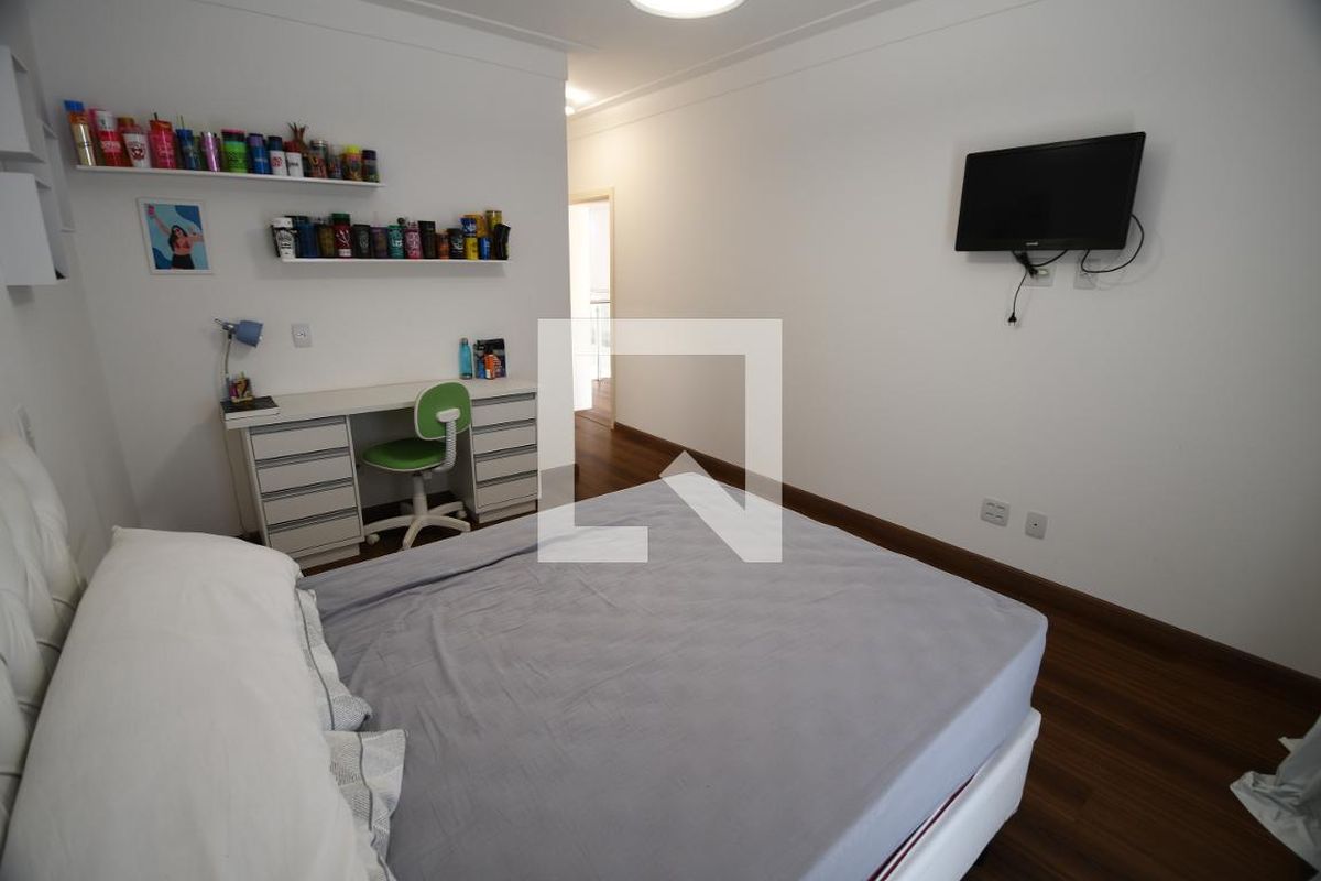 Casa à Venda - Lot. Alphaville Campinas, 5 Quartos,  620 m2 em , Campinas - sp | SoloBR
