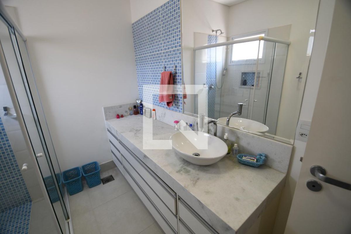 Casa à Venda - Lot. Alphaville Campinas, 5 Quartos,  620 m2 em , Campinas - sp | SoloBR