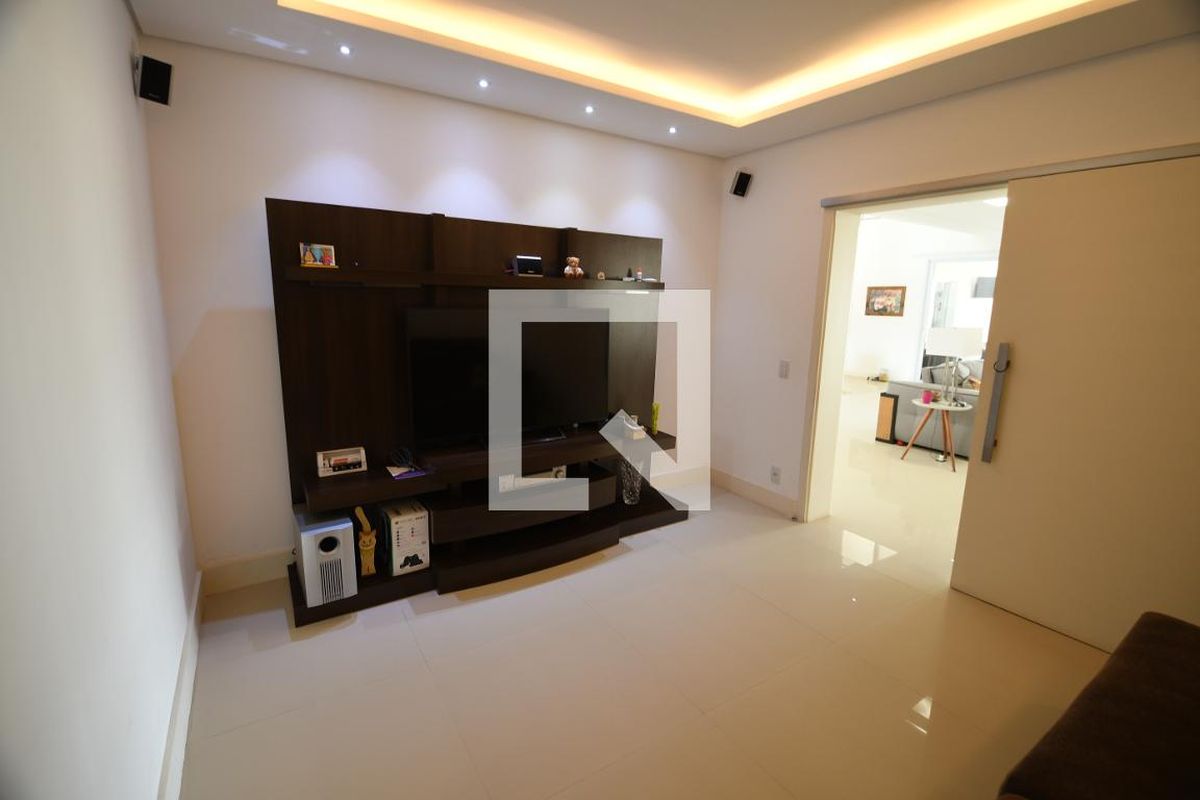 Casa à Venda - Lot. Alphaville Campinas, 5 Quartos,  620 m2 em , Campinas - sp | SoloBR