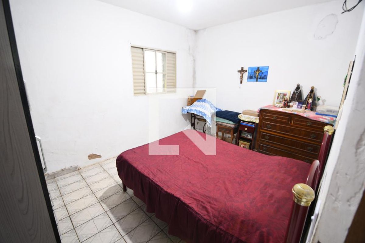 Casa à Venda - Jardim Flamboyant, 3 Quartos,  250 m2 em , Campinas - sp | SoloBR