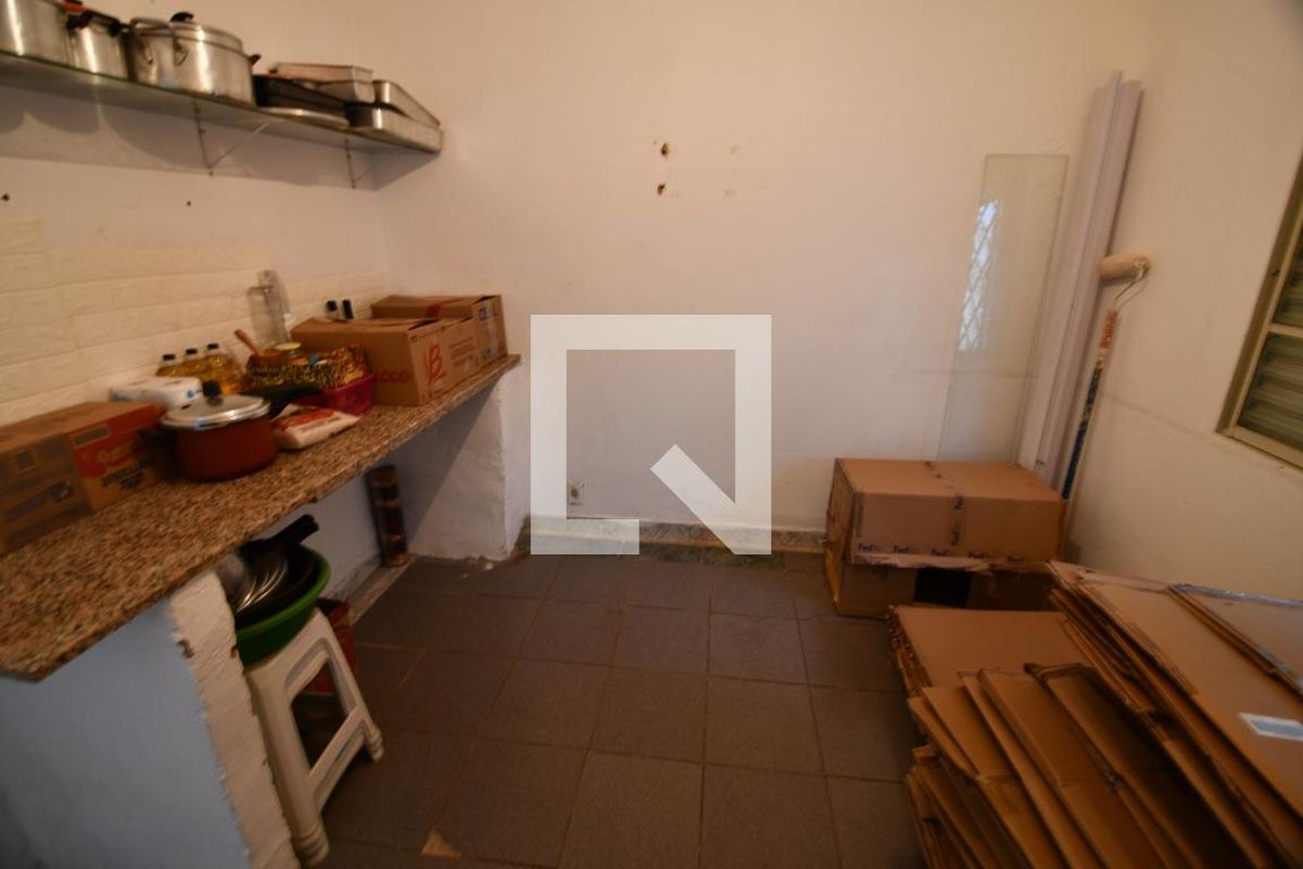 Casa à Venda - Jardim Flamboyant, 3 Quartos,  250 m2 em , Campinas - sp | SoloBR