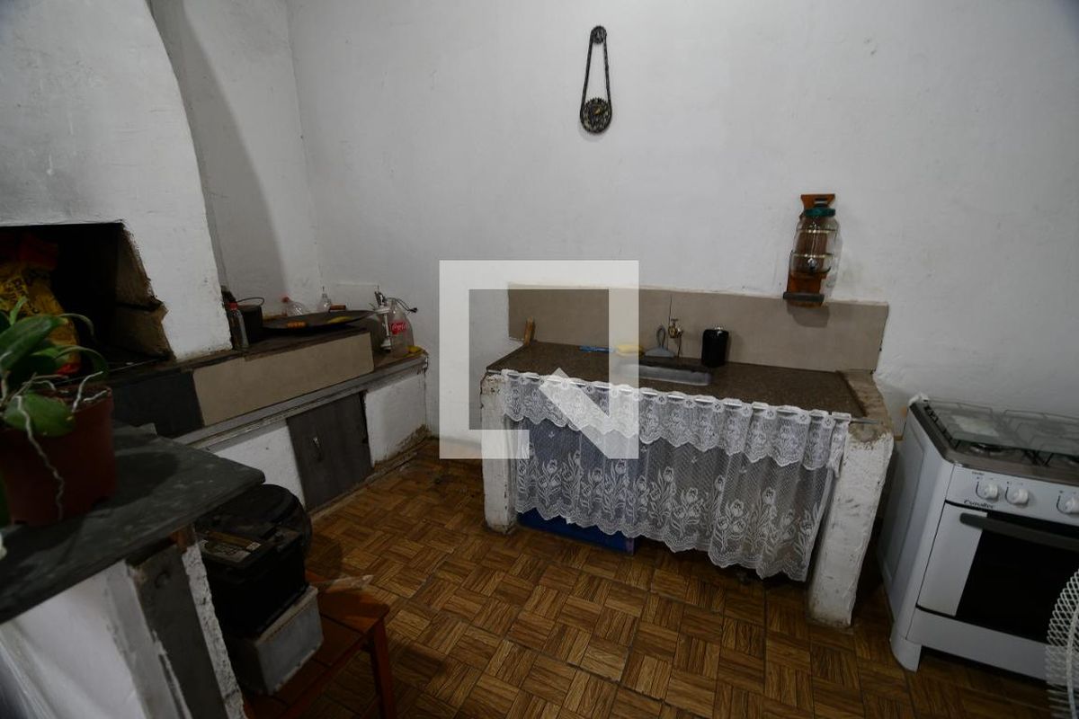 Casa à Venda - Jardim Flamboyant, 3 Quartos,  250 m2 em , Campinas - sp | SoloBR