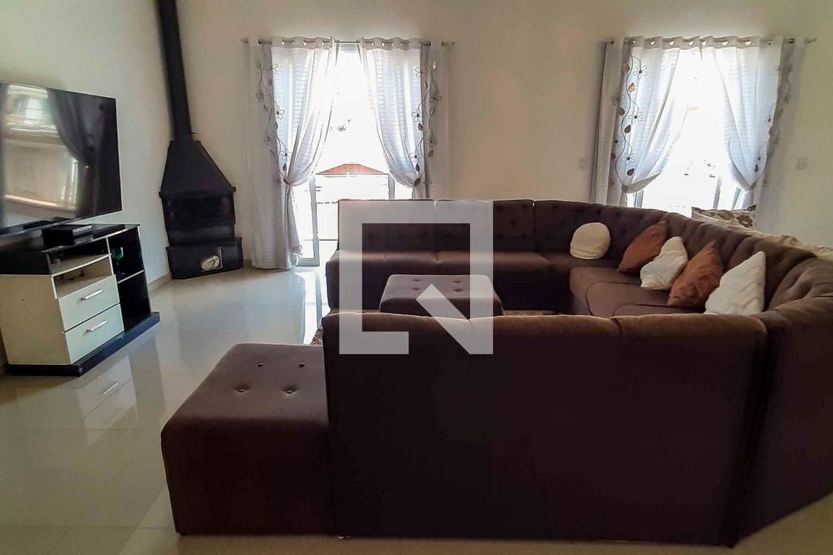 Casa, 4 quartos, 318 m² - Foto 2