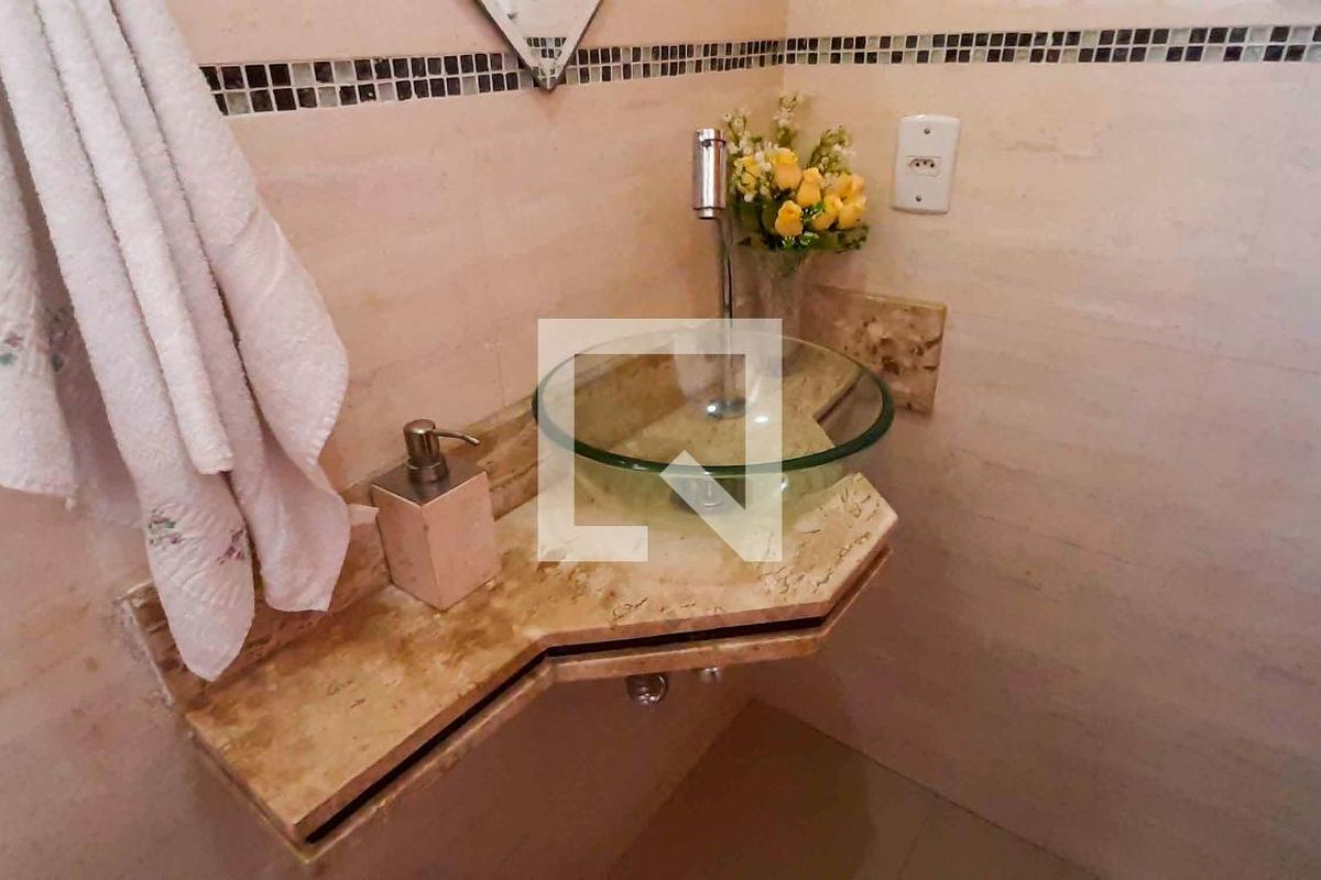 Casa, 4 quartos, 318 m² - Foto 50