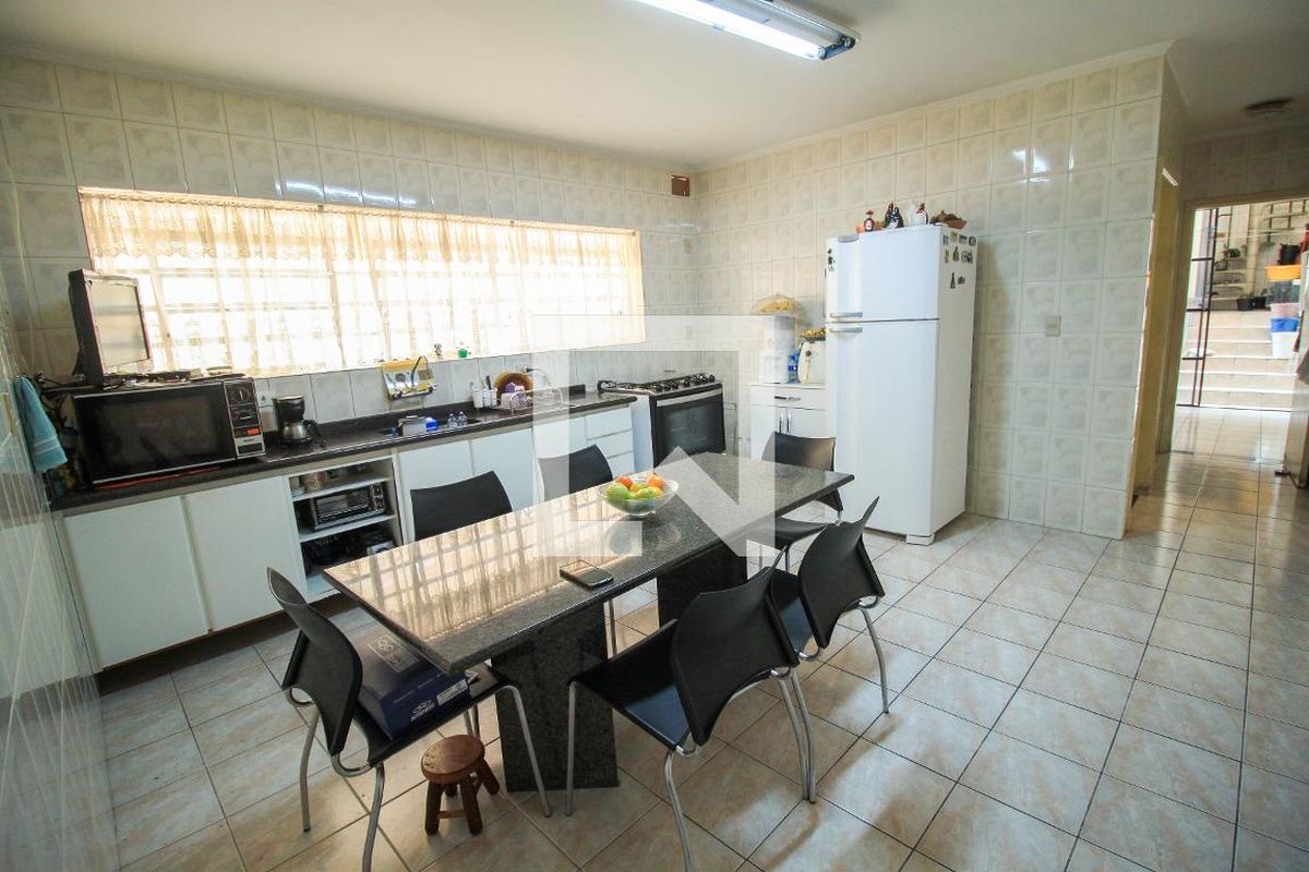 Casa, 3 quartos, 300 m² - Foto 74