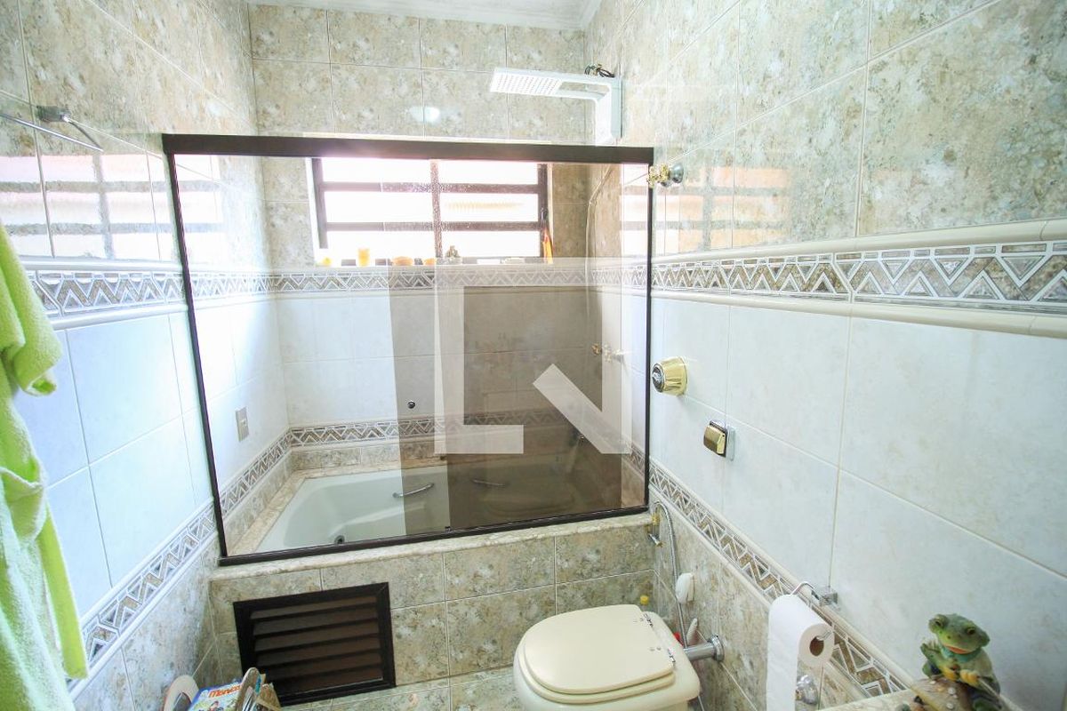 Casa, 3 quartos, 300 m² - Foto 64