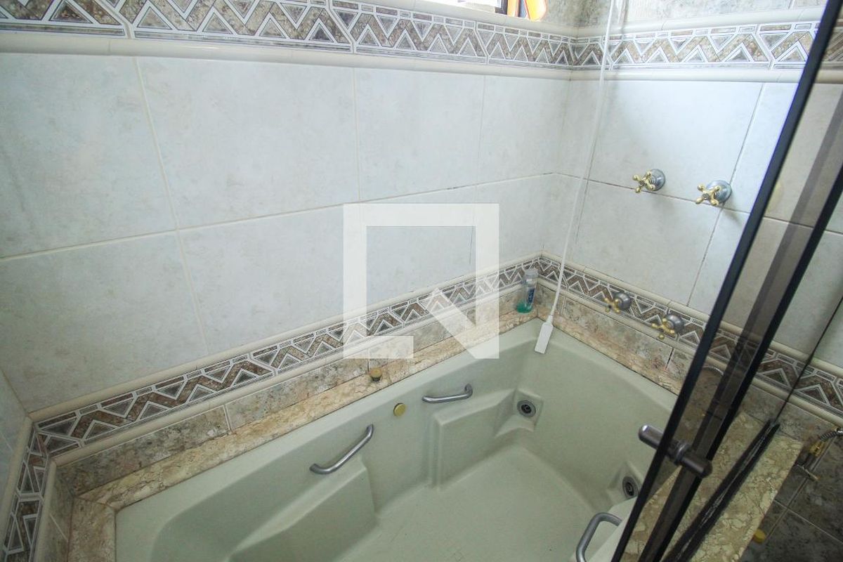 Casa, 3 quartos, 300 m² - Foto 62