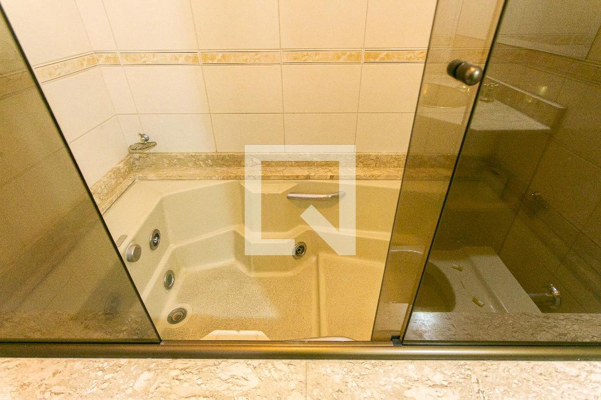 Casa, 3 quartos, 245 m² - Foto 54