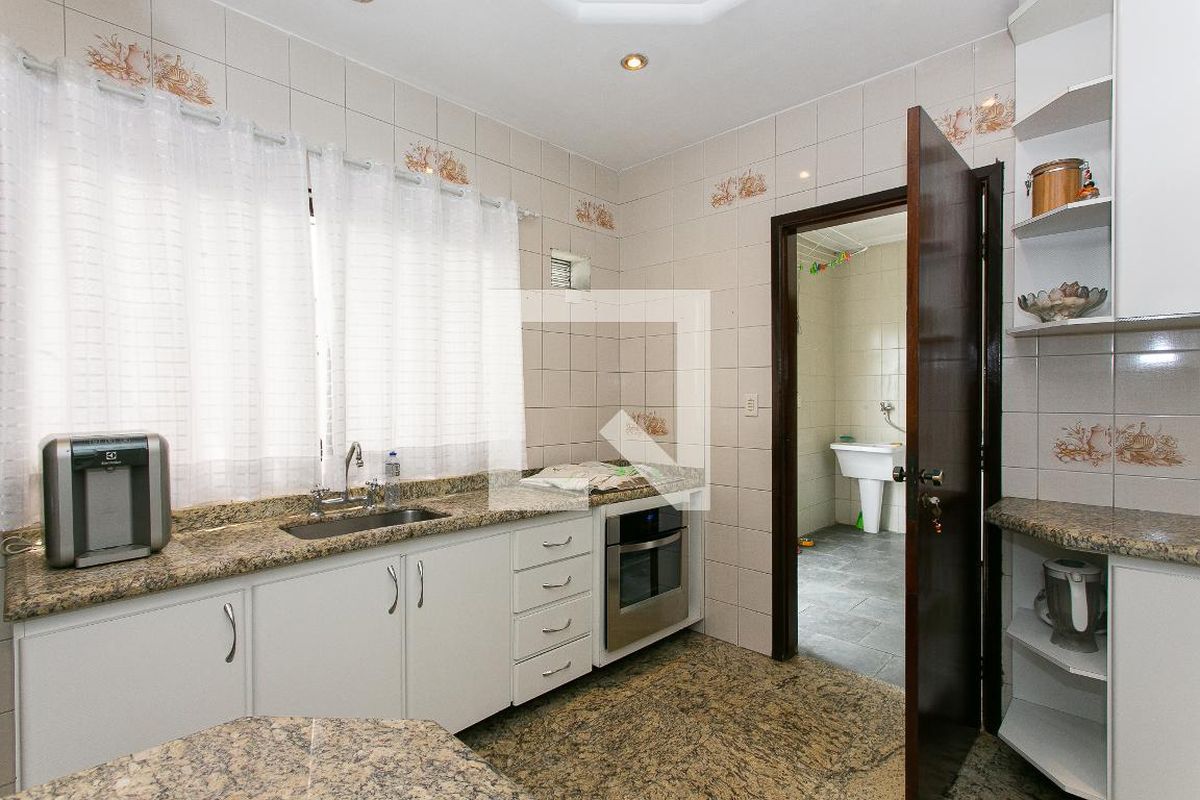 Casa, 3 quartos, 245 m² - Foto 70
