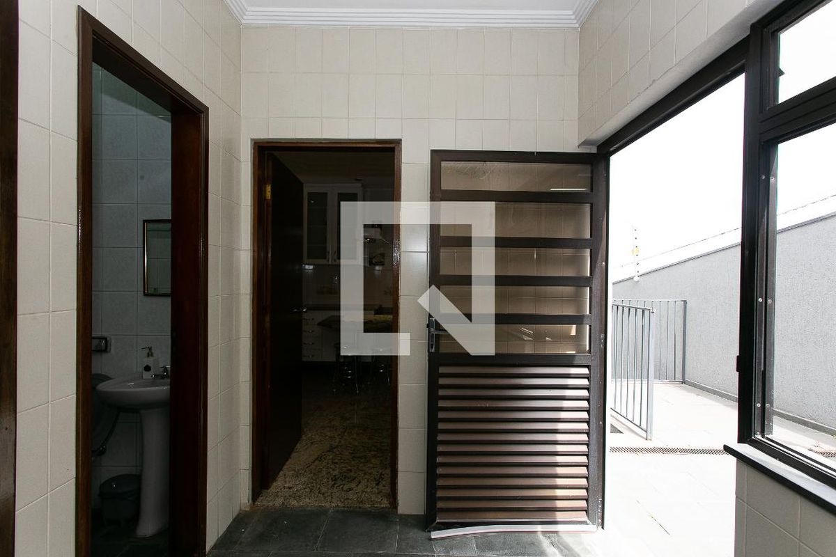 Casa, 3 quartos, 245 m² - Foto 88
