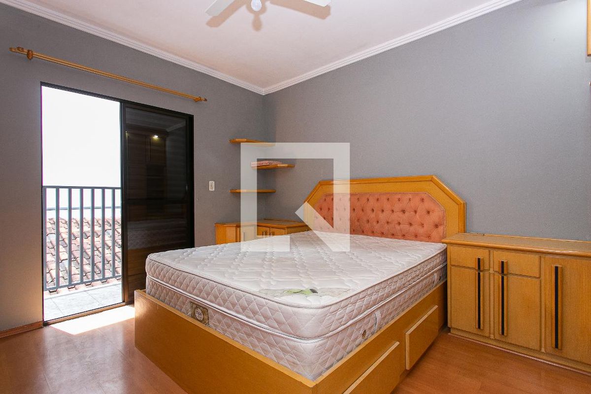 Casa, 3 quartos, 245 m² - Foto 32