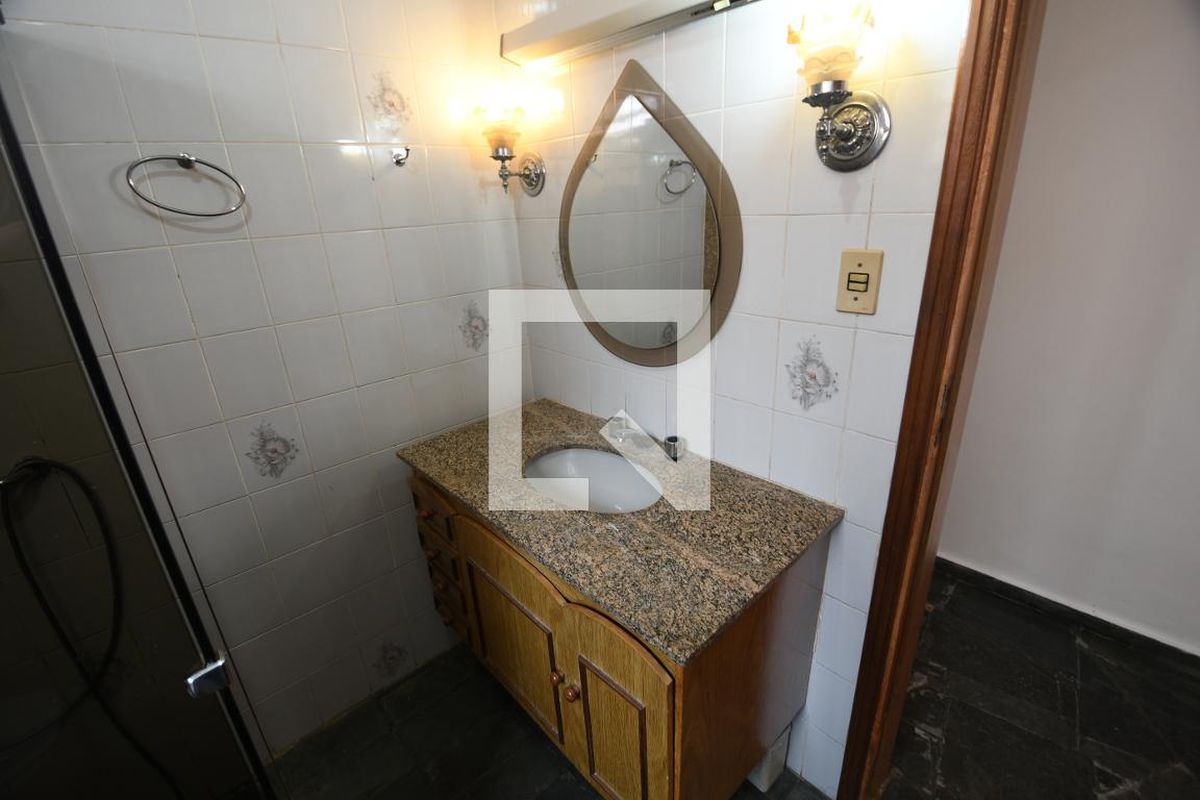 Casa à Venda - Taquaral, 4 Quartos,  157 m2 em , Campinas - sp | SoloBR