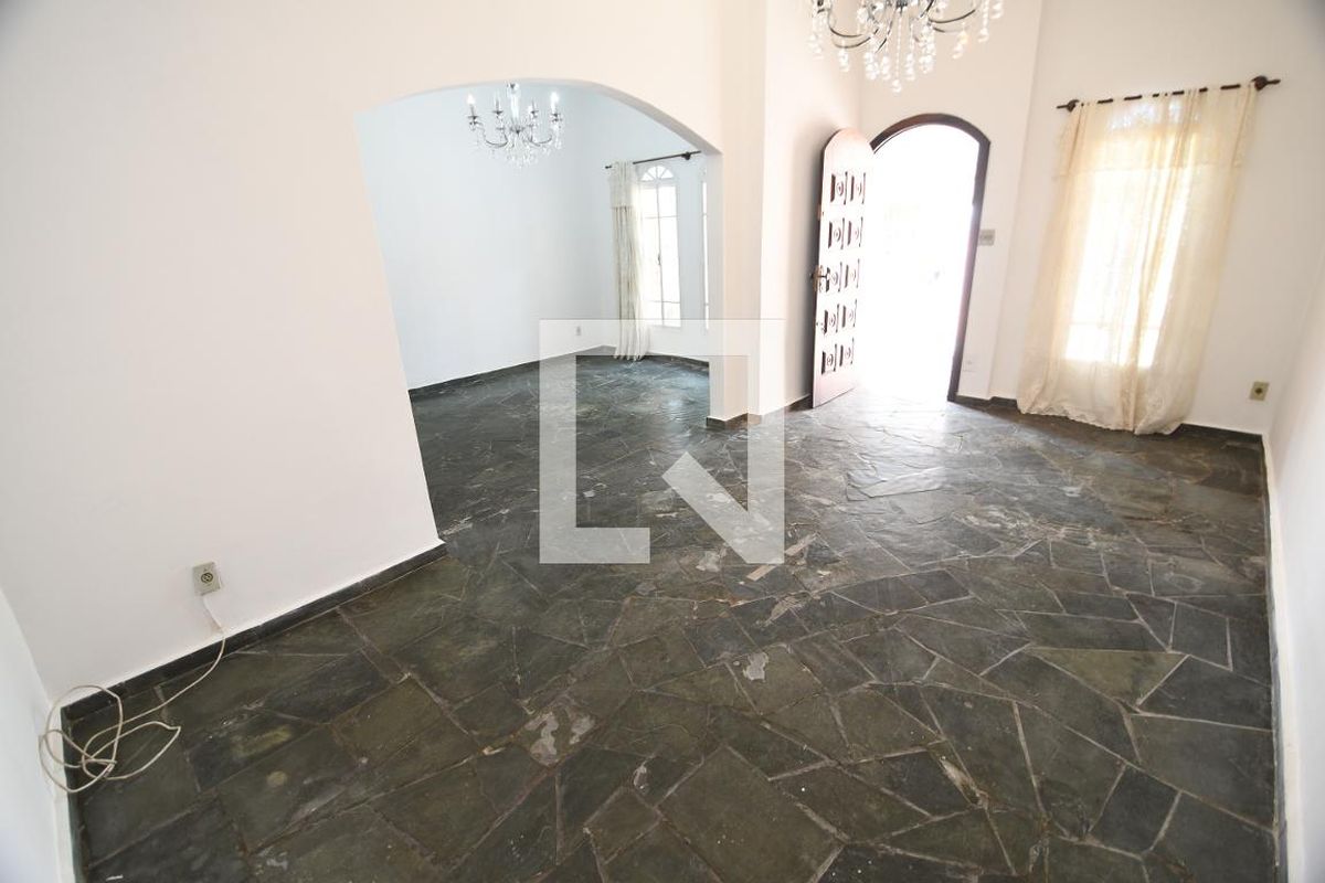 Casa à Venda - Taquaral, 4 Quartos,  157 m2 em , Campinas - sp | SoloBR