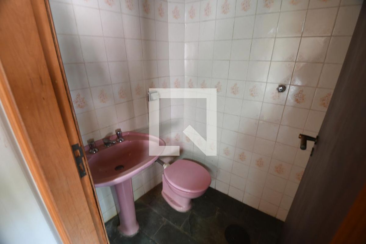 Casa à Venda - Taquaral, 4 Quartos,  157 m2 em , Campinas - sp | SoloBR