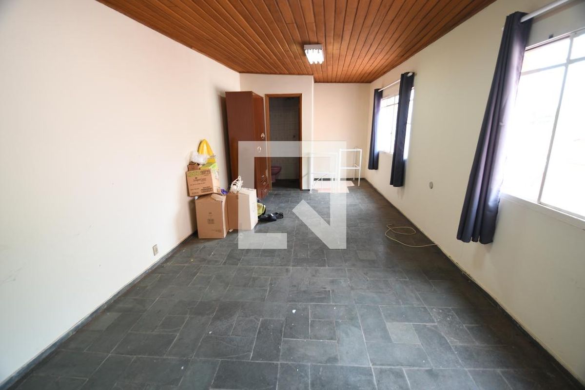 Casa à Venda - Taquaral, 4 Quartos,  157 m2 em , Campinas - sp | SoloBR