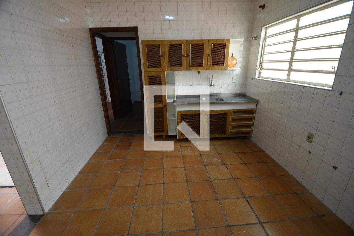 Casa à Venda - Taquaral, 4 Quartos,  157 m2 em , Campinas - sp | SoloBR