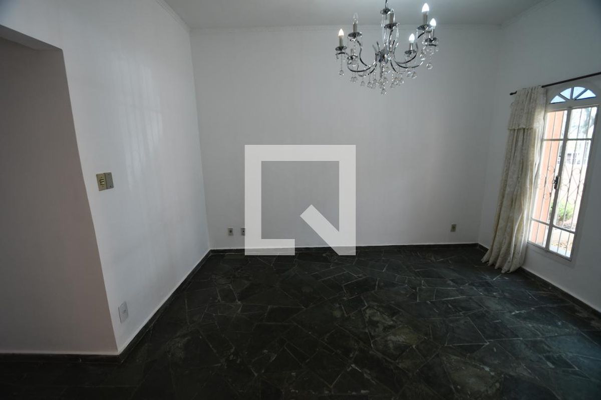 Casa à Venda - Taquaral, 4 Quartos,  157 m2 em , Campinas - sp | SoloBR