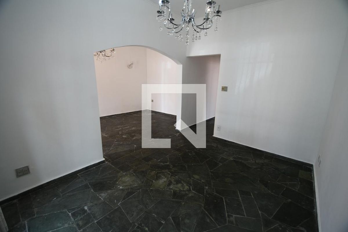 Casa à Venda - Taquaral, 4 Quartos,  157 m2 em , Campinas - sp | SoloBR