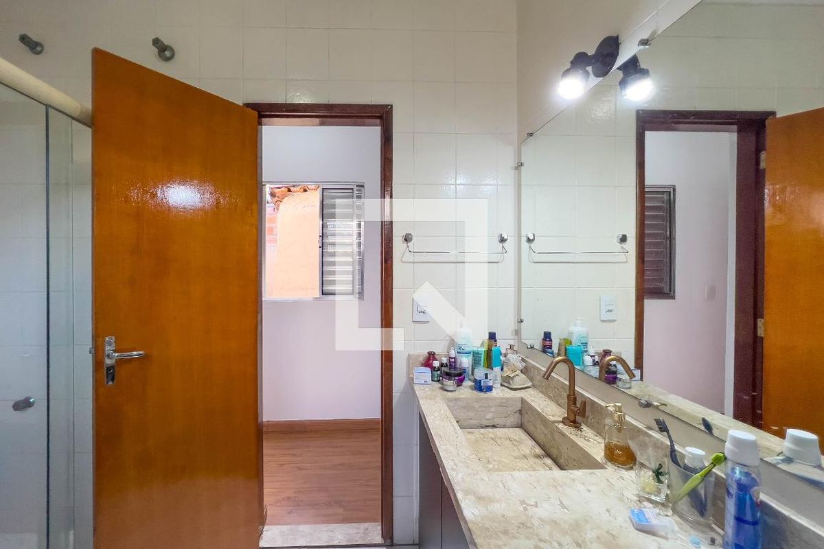 Casa, 3 quartos, 200 m² - Foto 40