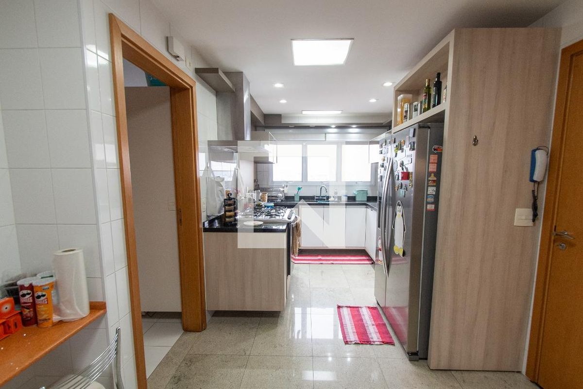 Apartamento, 3 quartos, 213 m² - Foto 50