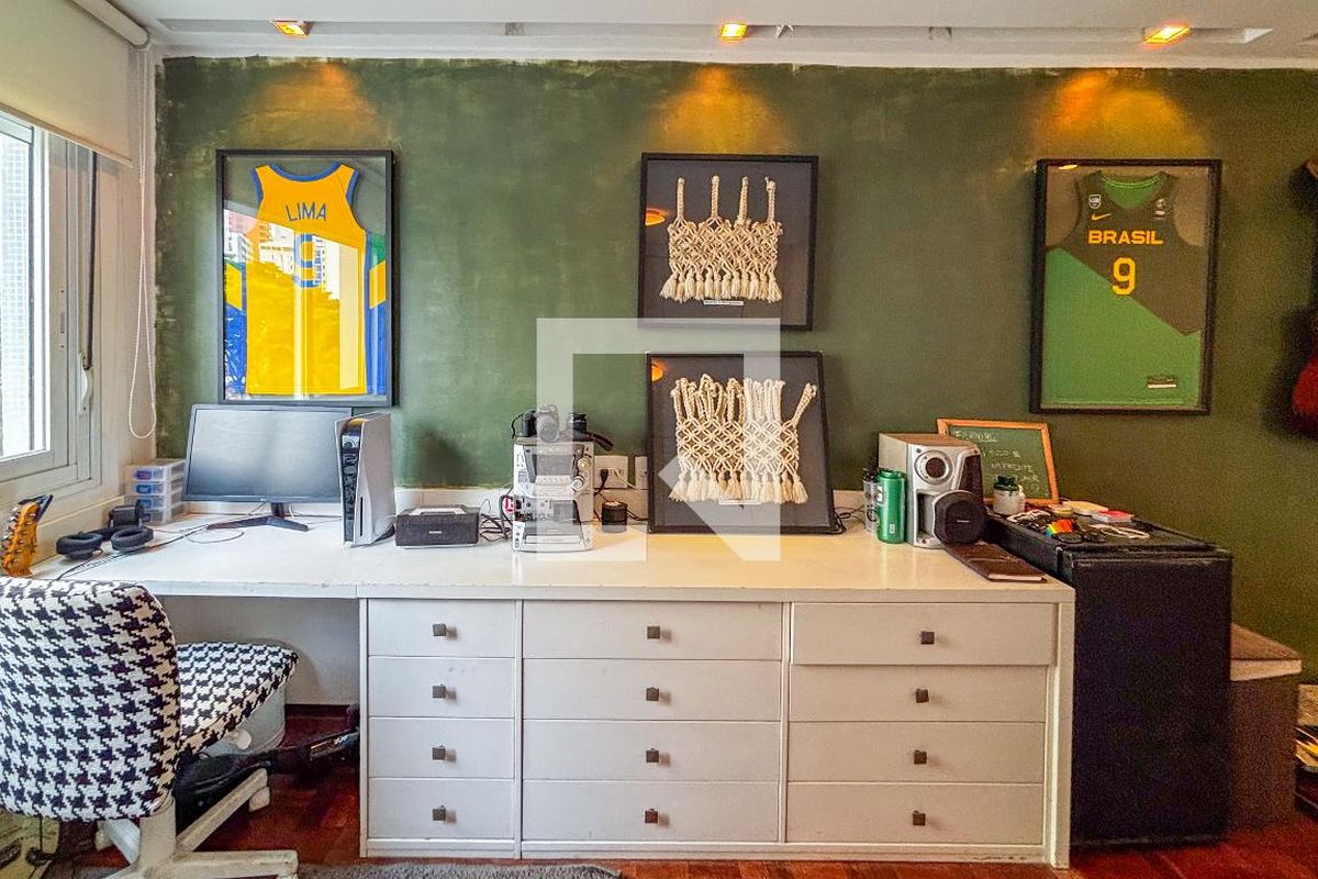 Apartamento, 3 quartos, 242 m² - Foto 162