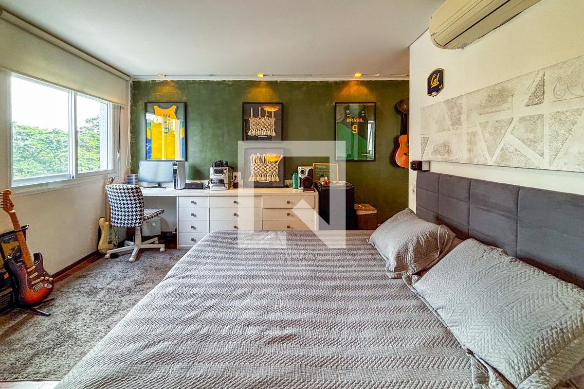 Apartamento, 3 quartos, 242 m² - Foto 160