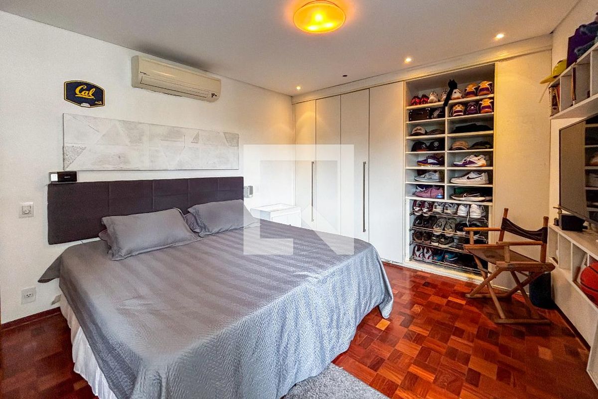 Apartamento, 3 quartos, 242 m² - Foto 158