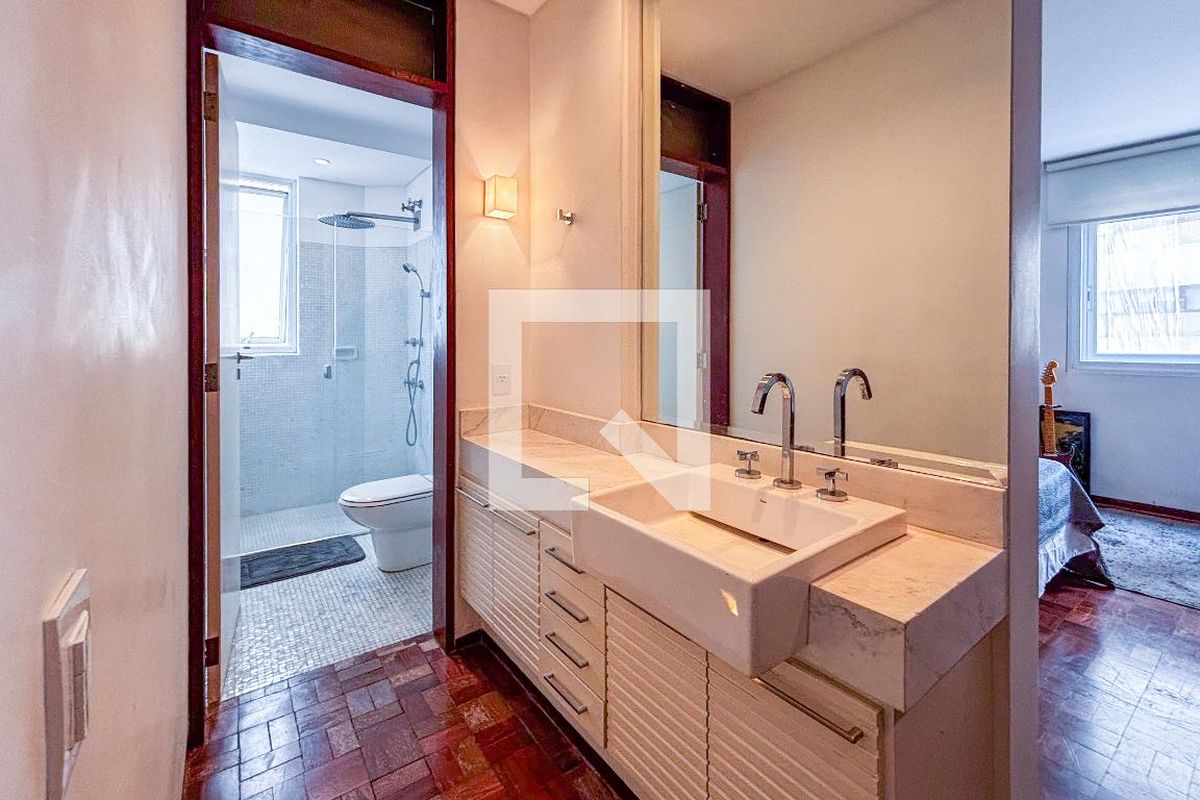Apartamento, 3 quartos, 242 m² - Foto 164
