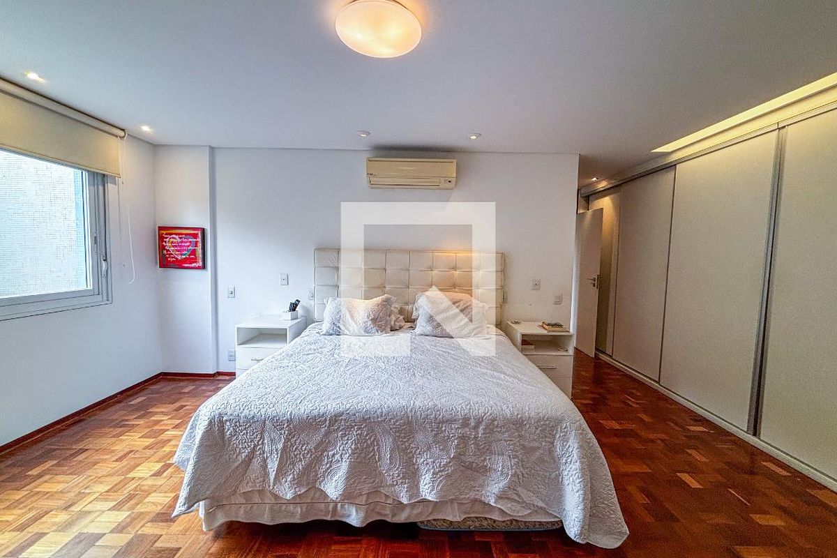 Apartamento, 3 quartos, 242 m² - Foto 96