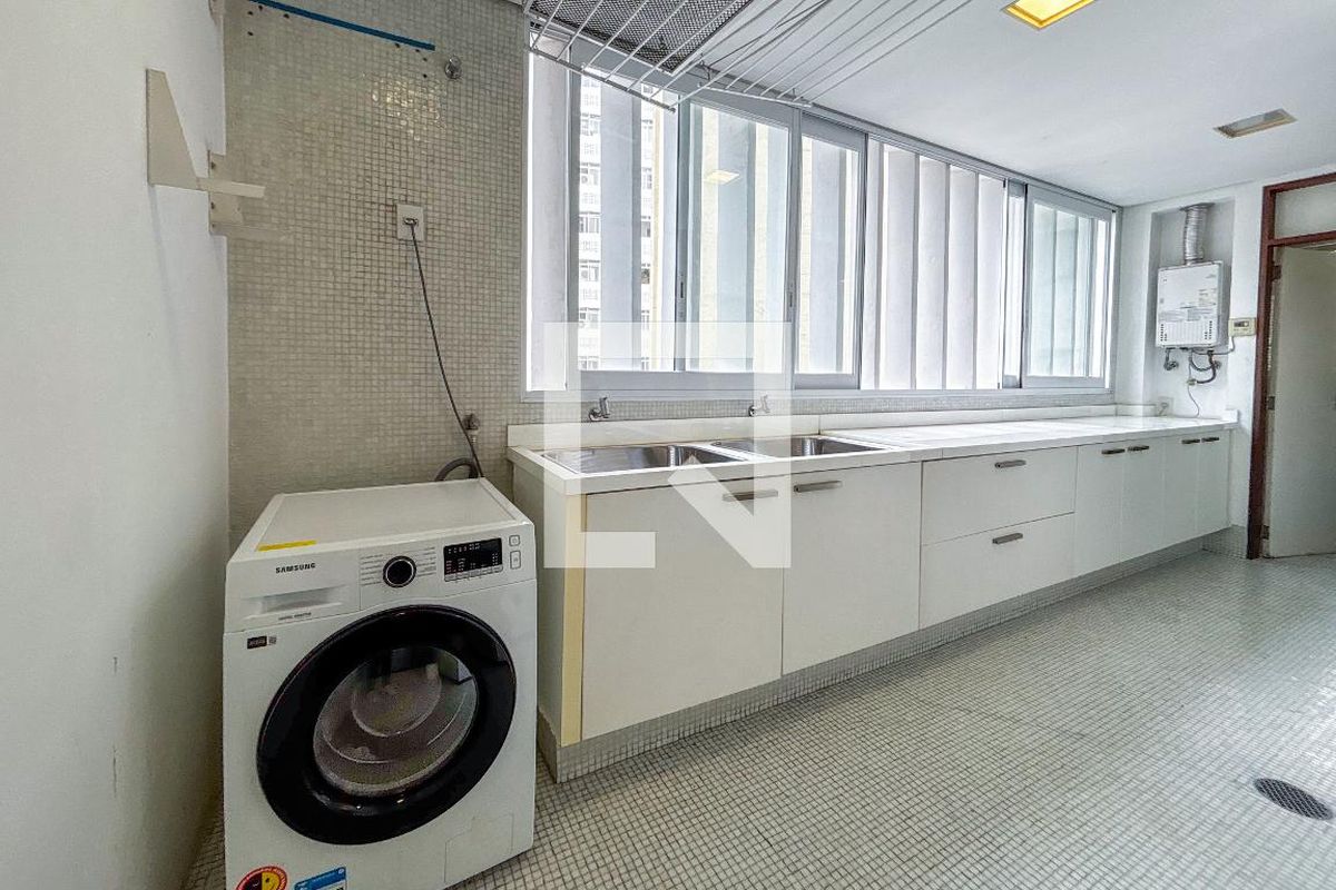 Apartamento, 3 quartos, 242 m² - Foto 191
