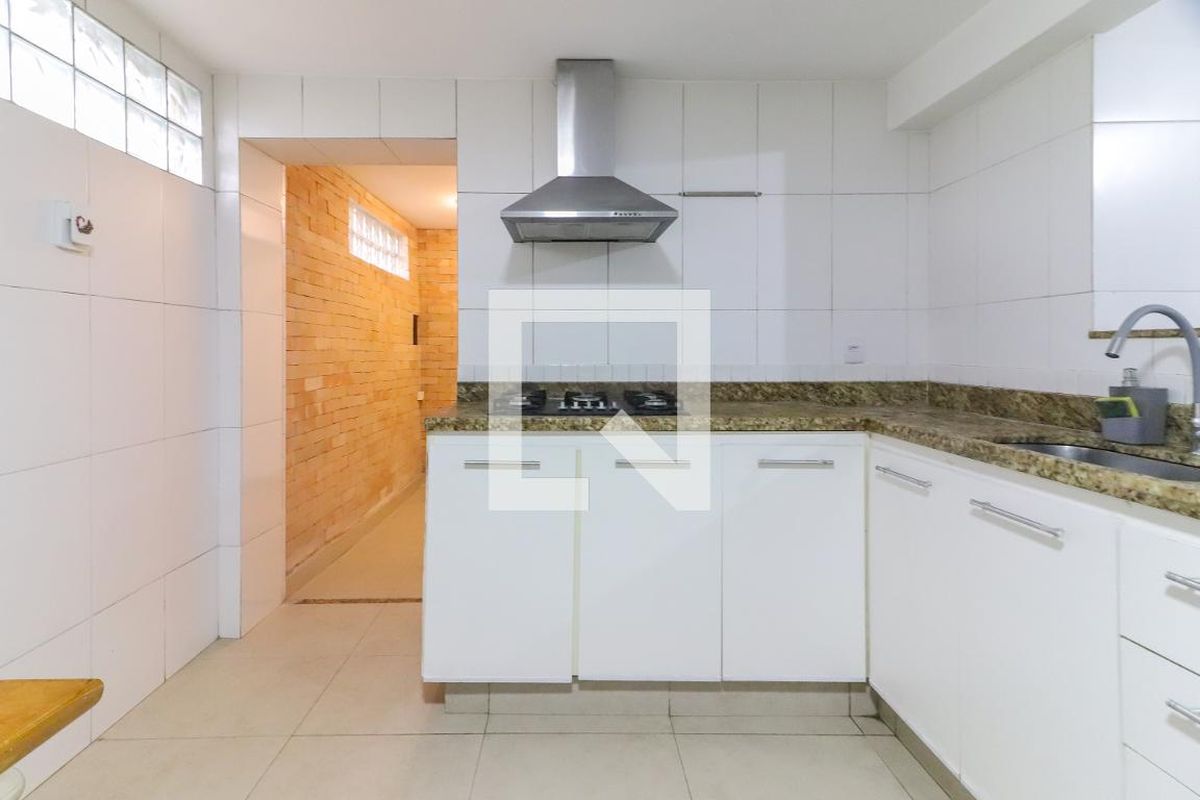 Casa, 3 quartos, 240 m² - Foto 98
