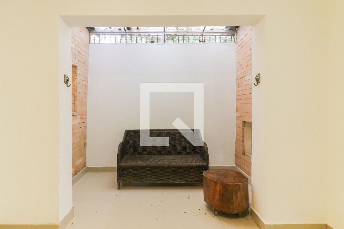 Casa, 3 quartos, 240 m² - Foto 10