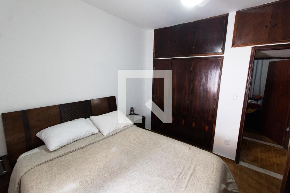 Casa à Venda - Jardim Flamboyant, 3 Quartos,  250 m2 em , Campinas - sp | SoloBR