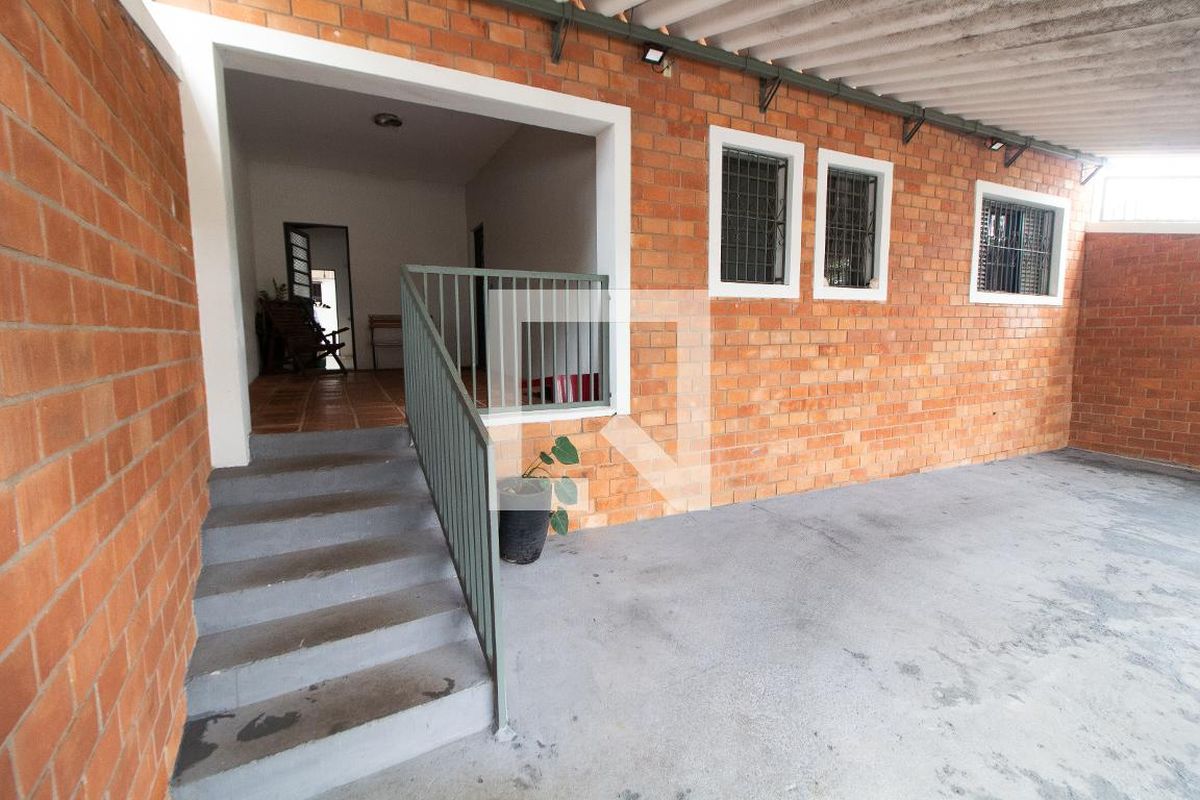 Casa à Venda - Jardim Flamboyant, 3 Quartos,  250 m2 em , Campinas - sp | SoloBR