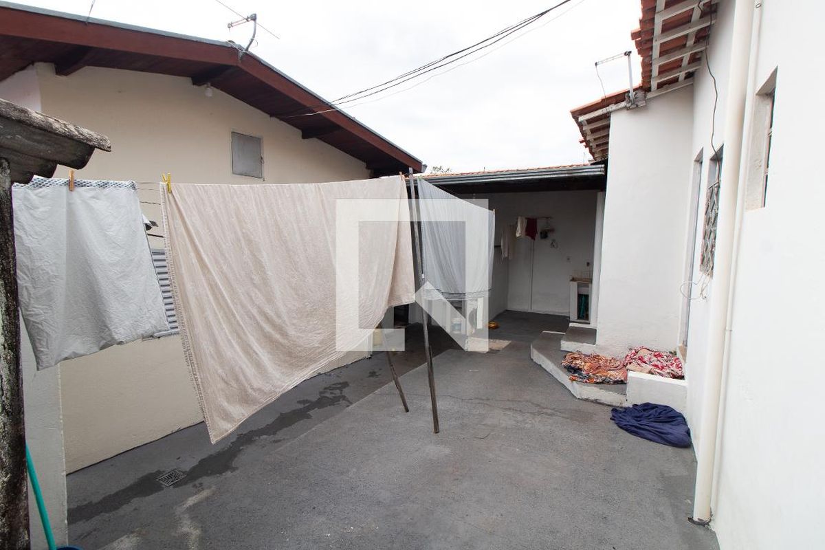 Casa à Venda - Jardim Flamboyant, 3 Quartos,  250 m2 em , Campinas - sp | SoloBR