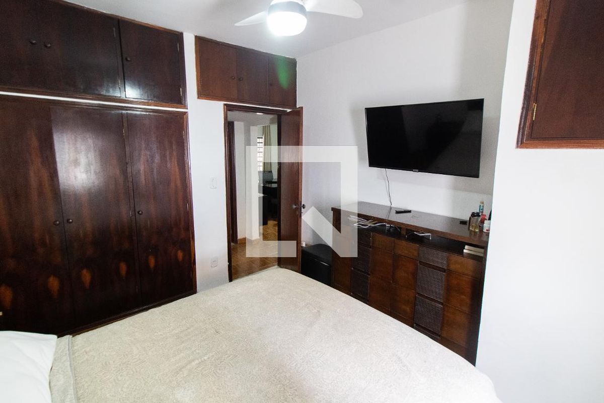 Casa à Venda - Jardim Flamboyant, 3 Quartos,  250 m2 em , Campinas - sp | SoloBR