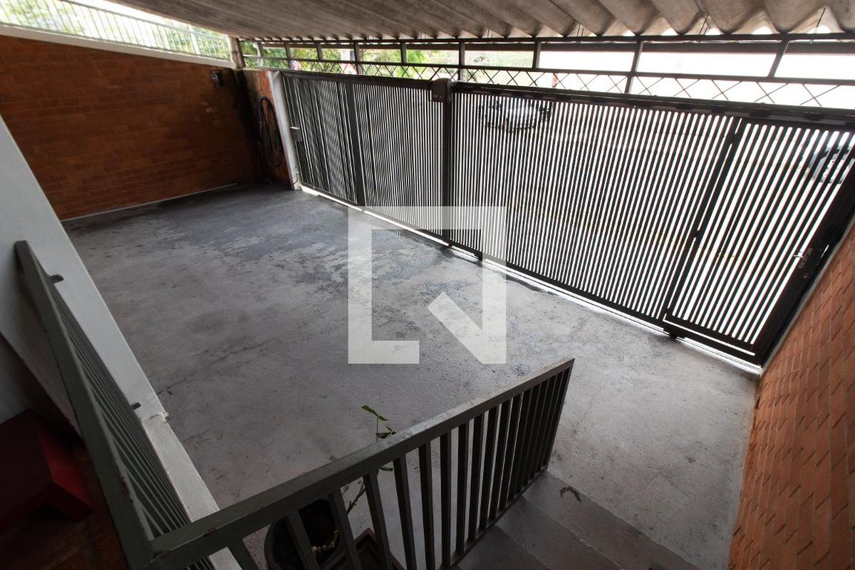 Casa à Venda - Jardim Flamboyant, 3 Quartos,  250 m2 em , Campinas - sp | SoloBR