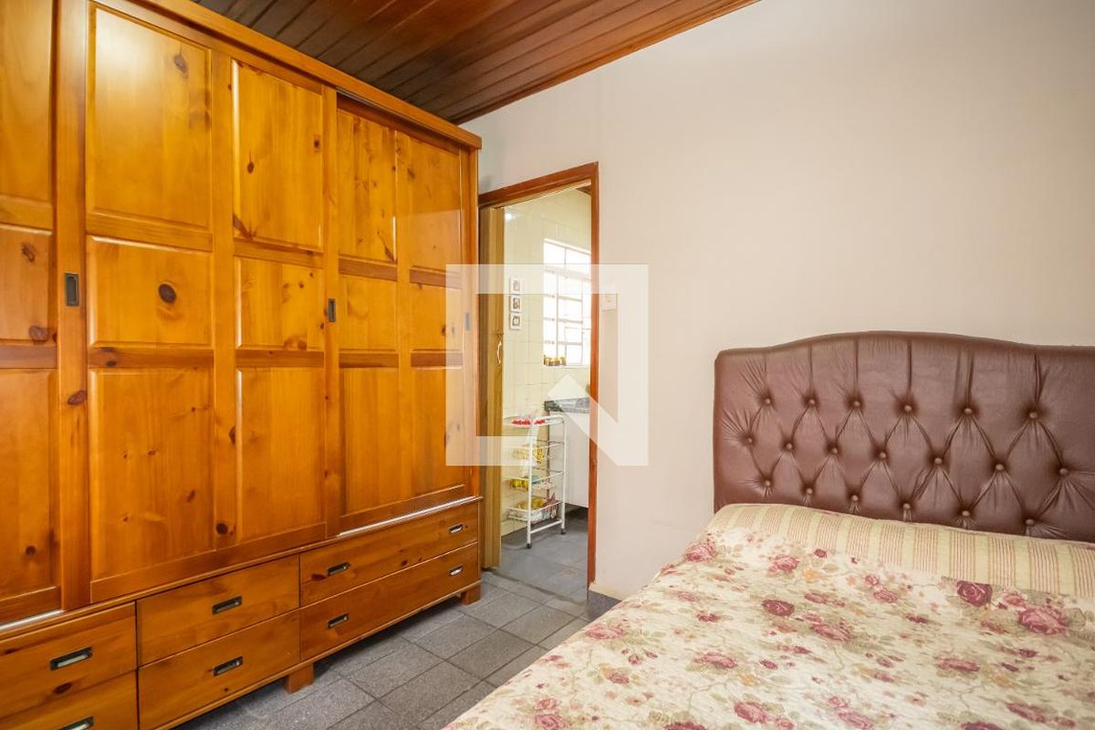 Casa, 2 quartos, 270 m² - Foto 17