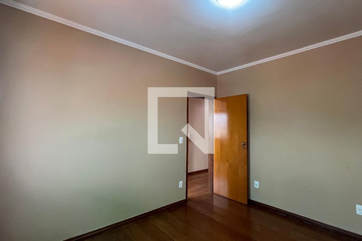 Casa à Venda - Mansões Santo Antônio, 5 Quartos,  407 m2 em , Campinas - sp | SoloBR