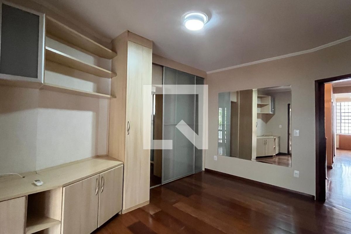 Casa à Venda - Mansões Santo Antônio, 5 Quartos,  407 m2 em , Campinas - sp | SoloBR