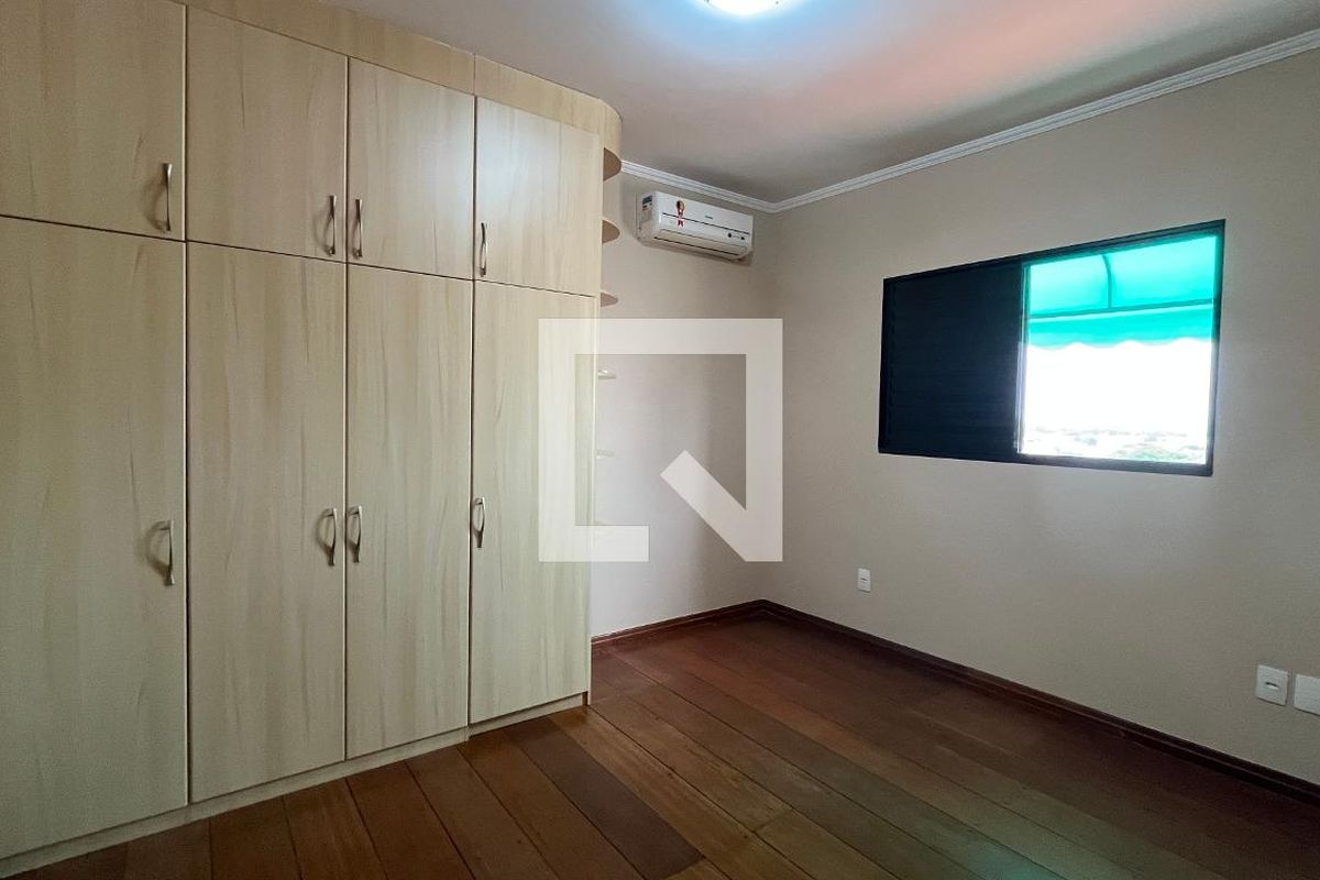 Casa à Venda - Mansões Santo Antônio, 5 Quartos,  407 m2 em , Campinas - sp | SoloBR