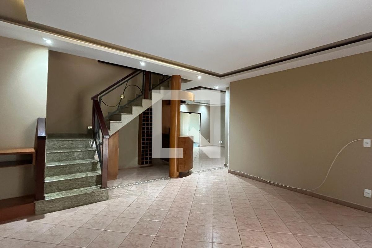 Casa à Venda - Mansões Santo Antônio, 5 Quartos,  407 m2 em , Campinas - sp | SoloBR