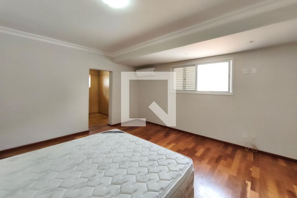 Casa à Venda - Parque Prado, 4 Quartos,  334 m2 em , Campinas - sp | SoloBR