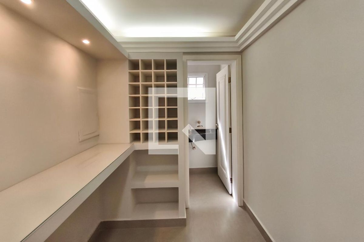 Casa à Venda - Parque Prado, 4 Quartos,  334 m2 em , Campinas - sp | SoloBR