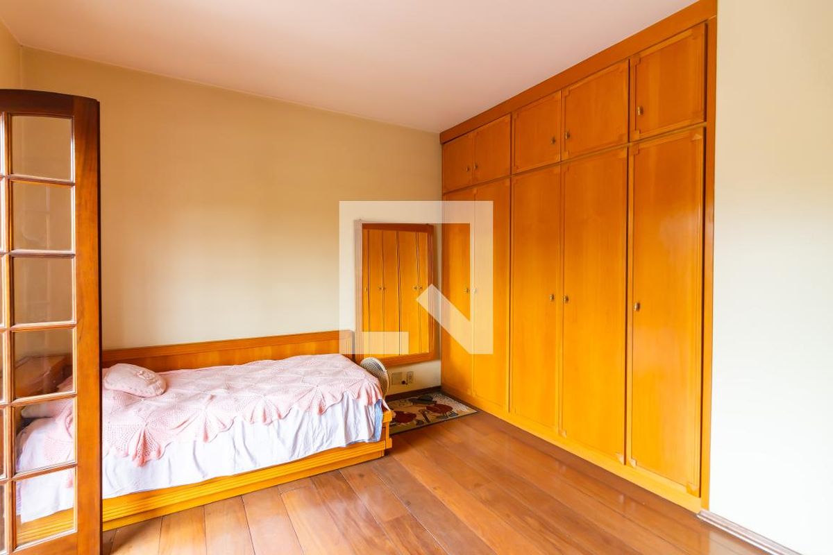 Casa, 4 quartos, 262 m² - Foto 30